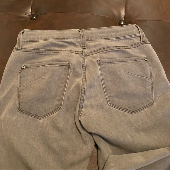 James Jeans Twiggy in Sahara Grey Size 26 - Picture 6 of 7